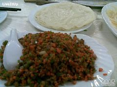 201002181134-维吾尔餐厅(宜山路店)