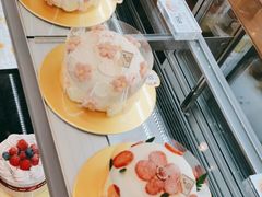 -花花卷卷·鲜食蛋糕(静安久光百货店)