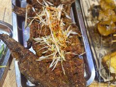-黄小串·烤串海鲜涮牛肚(升龙广场店)