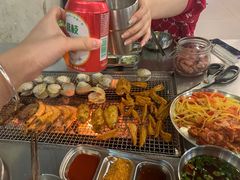 -马路牙子烧烤音乐酒馆(望京店)