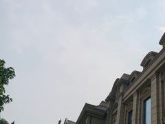 -王府井奥莱临潼小镇(临潼店)