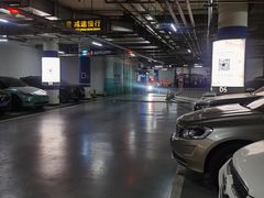 -金融街购物中心停车场