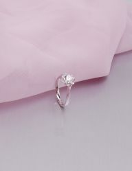 -威德钻石-克拉钻大本营(南京东路店)