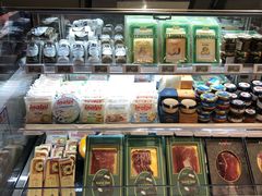面包甜点陈列柜-盒马鲜生(189购物中心店)