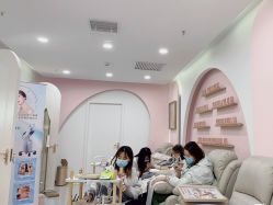 -花系美·美甲美睫精品店