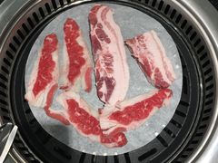 -烤路里·韩国品质自助烤肉(石路天虹4号店)