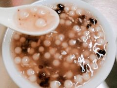 -芳婆糕团店(王府大街店)