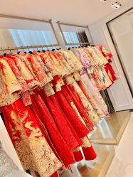 点击看大图 -GRACE KELLY婚纱与礼服(北京店)