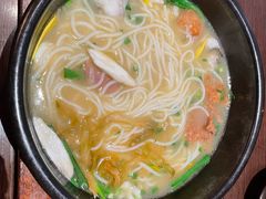 -银米·云南传统过桥米线(双廊黑金冠店)