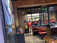 大堂-管氏翅吧(护国寺店)