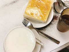 蛋白炖鲜牛奶-澳洲牛奶公司(佐敦店)