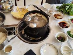 -鲁朗纳麦石锅鸡庄园