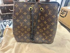 -小飞侠奢侈品回收 寄卖 养护(宝山宝龙广场店)