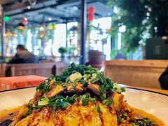 -临界音乐酒馆·小龙虾·江湖菜(华熙LIVE·鱼洞店)