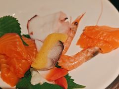 -钱小奴海鲜自助黑金店(杭州滨江龙湖店)