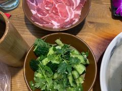 -喝丢一只鞋·东北烤肉·烧烤·铜火锅(江宁店)