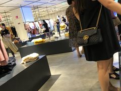 -URBAN REVIVO(荟聚中心店)