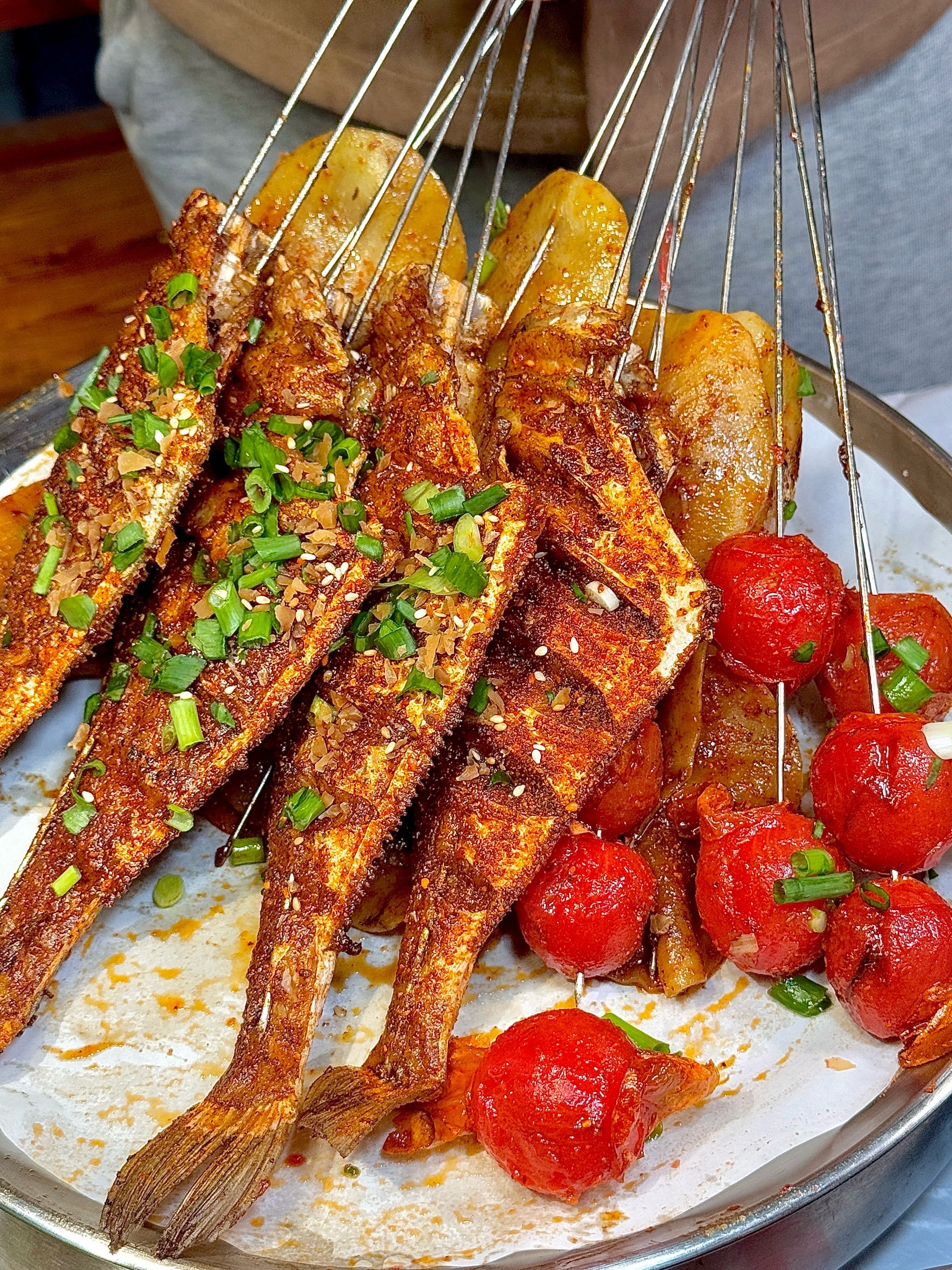 被问麻了的烧烤江湖菜夜宵聚集地