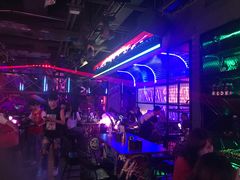 -UP嘻哈酒吧(粉巢店)