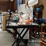这家京菜店的烤鸭也太好吃了吧