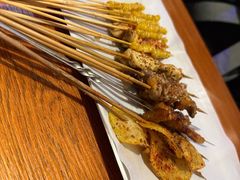 -京狮炙燥·精酿烧烤(首经贸店)
