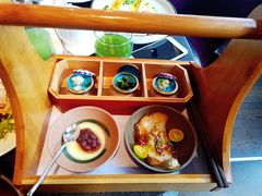 -杭州逸酒店(西湖武林店)