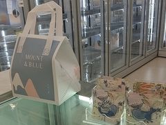-山与蓝·轻糖鲜果蛋糕(勒泰店)