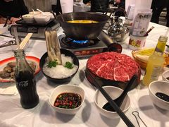 -鲜入围煮花胶鸡海鲜火锅