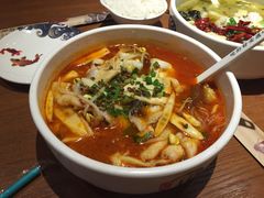 -渝是乎酸菜鱼(龙旗购物中心店)