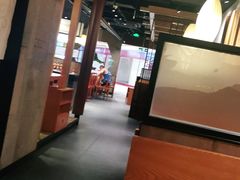 -呷哺呷哺(普陀乐购真北店)