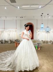 -派丽莫Pellimo原创设计婚纱品牌