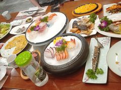 -青瓦餐厅·生鱼片·韩园烤肉(西塔店)