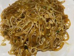 笨豆芽炒粉-掌勺人鱼馆(朝阳镇店)
