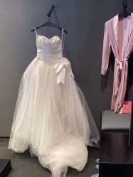-Vera Wang婚纱礼服旗舰店