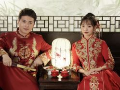 -雪中彩影婚纱摄影·微光艺术中心