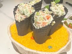 三文鱼牛油果手卷-荟廷·晶萃(陆家嘴尚悦湾店)