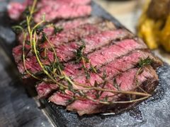 -Mark&Mars Restaurant