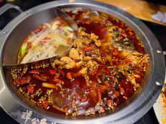 -谭公鱼头·鲜鱼火锅·小龙虾·江湖菜(秀沿路店)