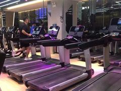 -威克健身游泳(万菱汇店)
