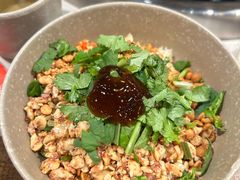 -肖肖酸萝卜鱼火锅(总店)