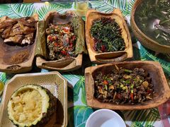 基诺风味包烧鱼-基诺山寨.版纳民族特色菜