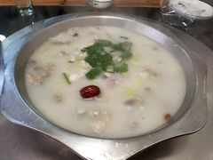 -土灶台东北大块肉烧烤(风景城邦店)
