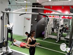 -汗水空间私教健身连锁(SM广场店)