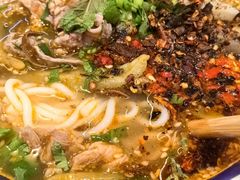 -云阿蛮云南生烫牛肉米线(奉贤路店)