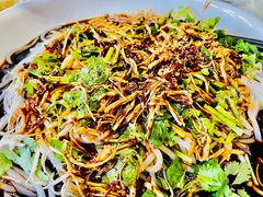 鸡丝米线-赢融印象·星光店·清真云南菜·民族菜