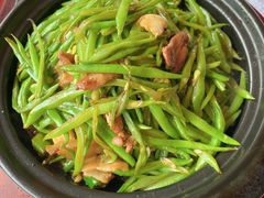 砂锅扁豆角-津悦·正阳春烤鸭(红旗南路店)
