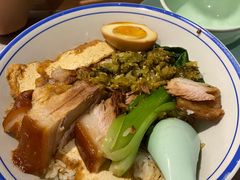 -潮界(LU·ONE凯德晶萃广场店)