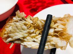 脆磷蒜香鲈鱼-万柳阁小馆·花园餐厅(龙潭湖店)