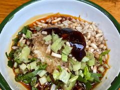 -拈签一笑黄牛肉辣卤串串