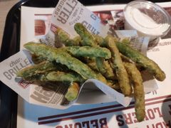 -The Habit Burger Grill 哈比特汉堡(复兴soho店)